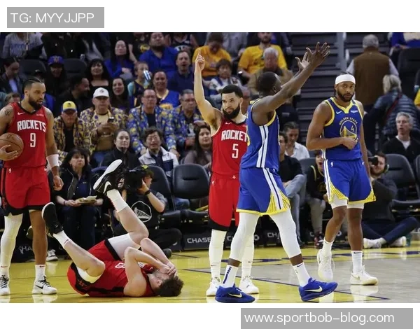 阿门对裁判判罚感到震惊半场4犯需更加谨慎应对挑战